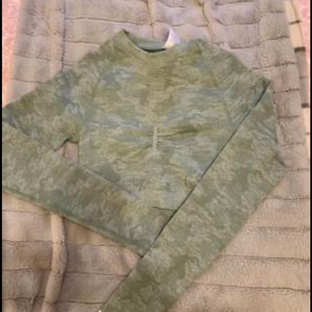 Gymshark Camo Seamless Longsleeve